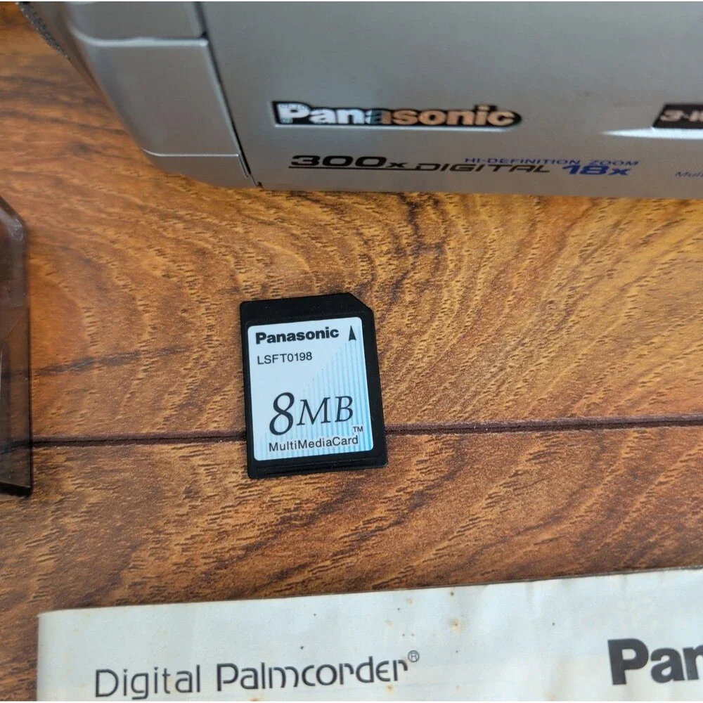 Panasonic PV-DV121D Mini DV Digital SD Card Palmcorder Camcorder Camera - READ